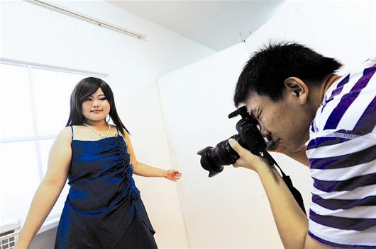 白胖美是个性80公斤女孩要当胖模