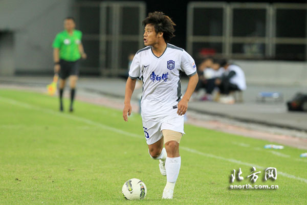 杜震宇赢下辽足替补并不轻松腿伤依旧有影响