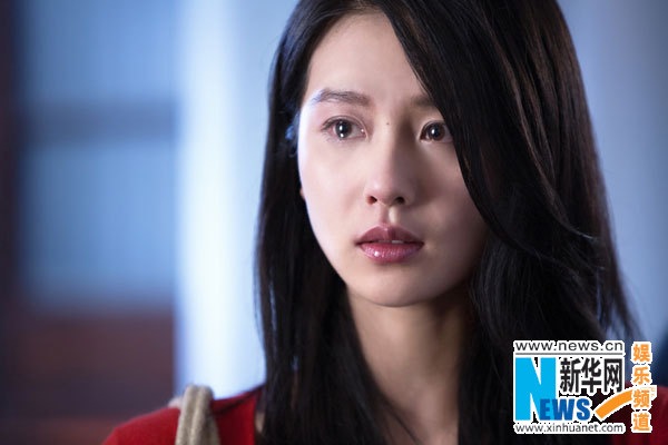 刘诗诗《不二神探》曝流泪剧照 戏中戏出彩