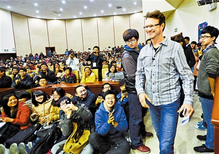 名嘴大山来津"侃大山":我是外国人 不是外人