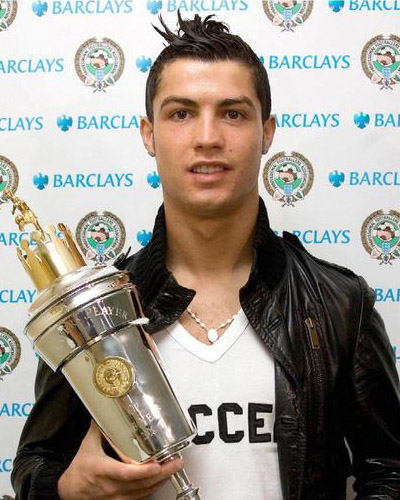 c罗最爱改良飞机头 新发型含感人故事