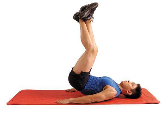 夏日只要啤酒不要肚 4招卷腹卷出人鱼线