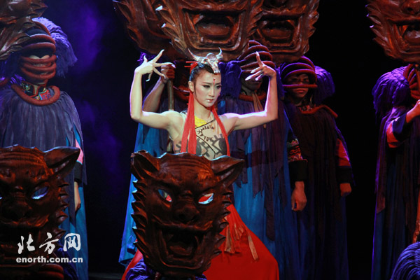 从观众到演员 杨舞磨练出自己的《云南映象》