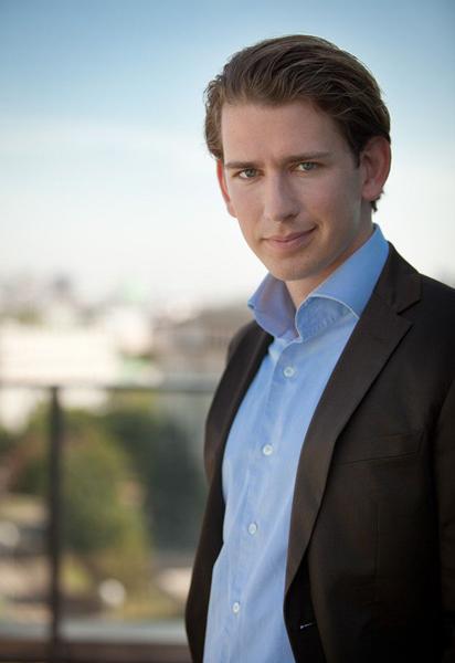 男孩太帅致女友遭死亡威胁 盘点最帅男人