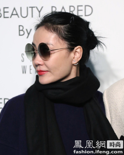 王菲偏爱丸子头 5步打造清爽丸子头