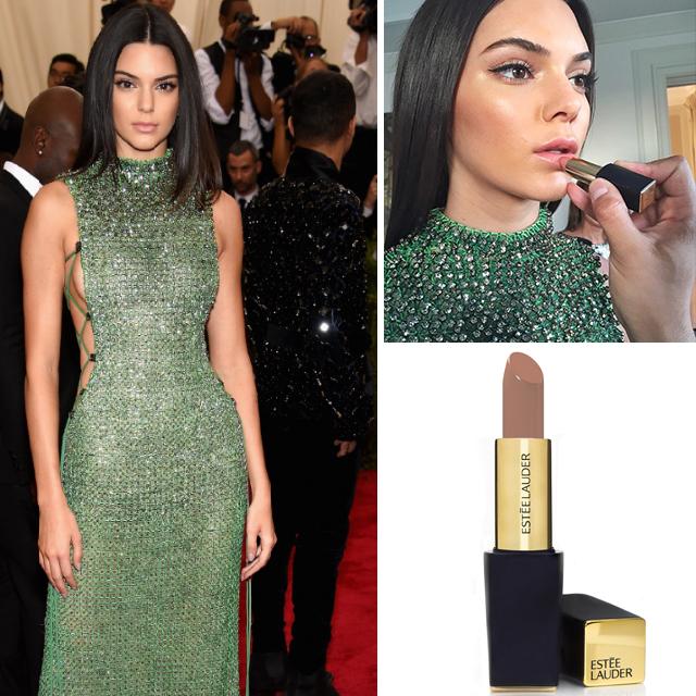 总声誉上远胜过姐姐,从妆容上更是完胜姐姐,在红毯上的妆容也是刚刚好