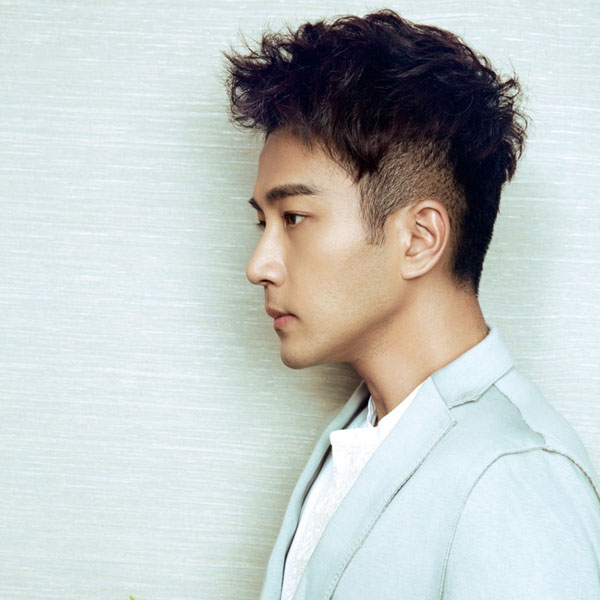 刘恺威花漾写真 发型素雅偏爱绅士风格