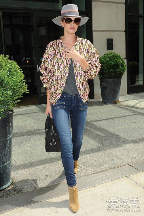 维密超模罗茜-汉丁顿街拍 百变春装搭配