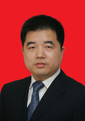 许鹏,男,1981年2月出生,中共党员,南开区水上公园医院副院长,骨伤