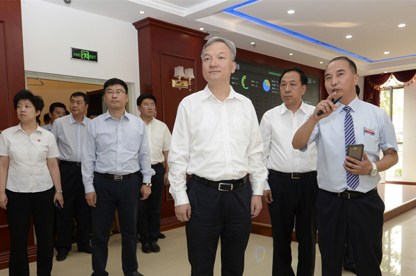 天津北方网讯:日前,东丽区委书记尚斌义,区委副书记,区长杨茂荣,区委
