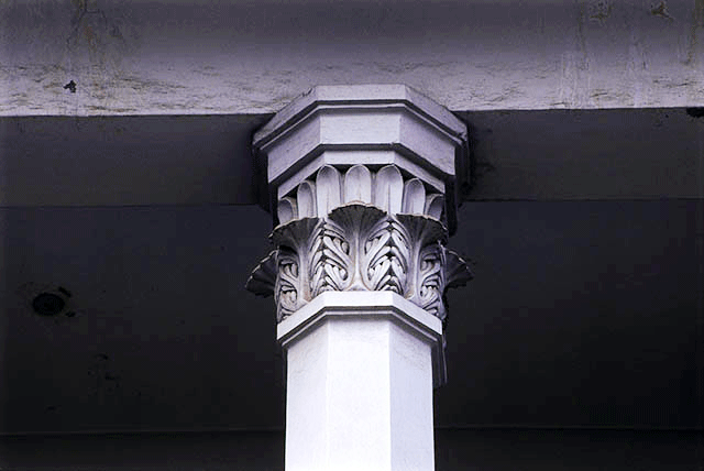 30号,建于20世纪20年代,占地面积约2300平方米,建筑面积约1800平方米