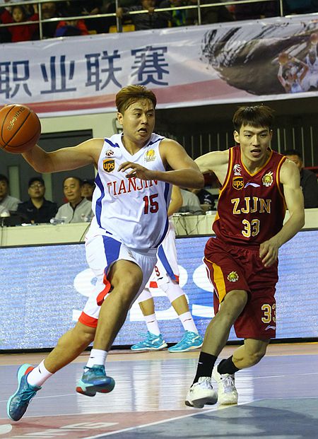 五人得分上双 天津荣钢男篮主场131-113胜浙江