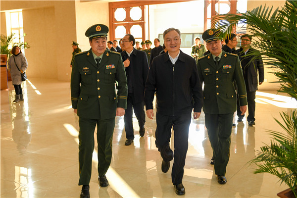 天津北方网讯:2月6日上午,尚斌义,孔德昌,孙富霞,李大勇,白凤祥等东丽