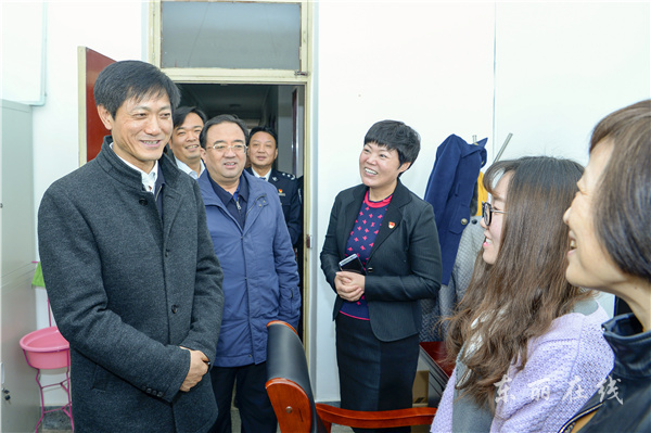 关部门负责人来我区,就维稳安保及扫黑除恶专项斗争整体情况进行调研