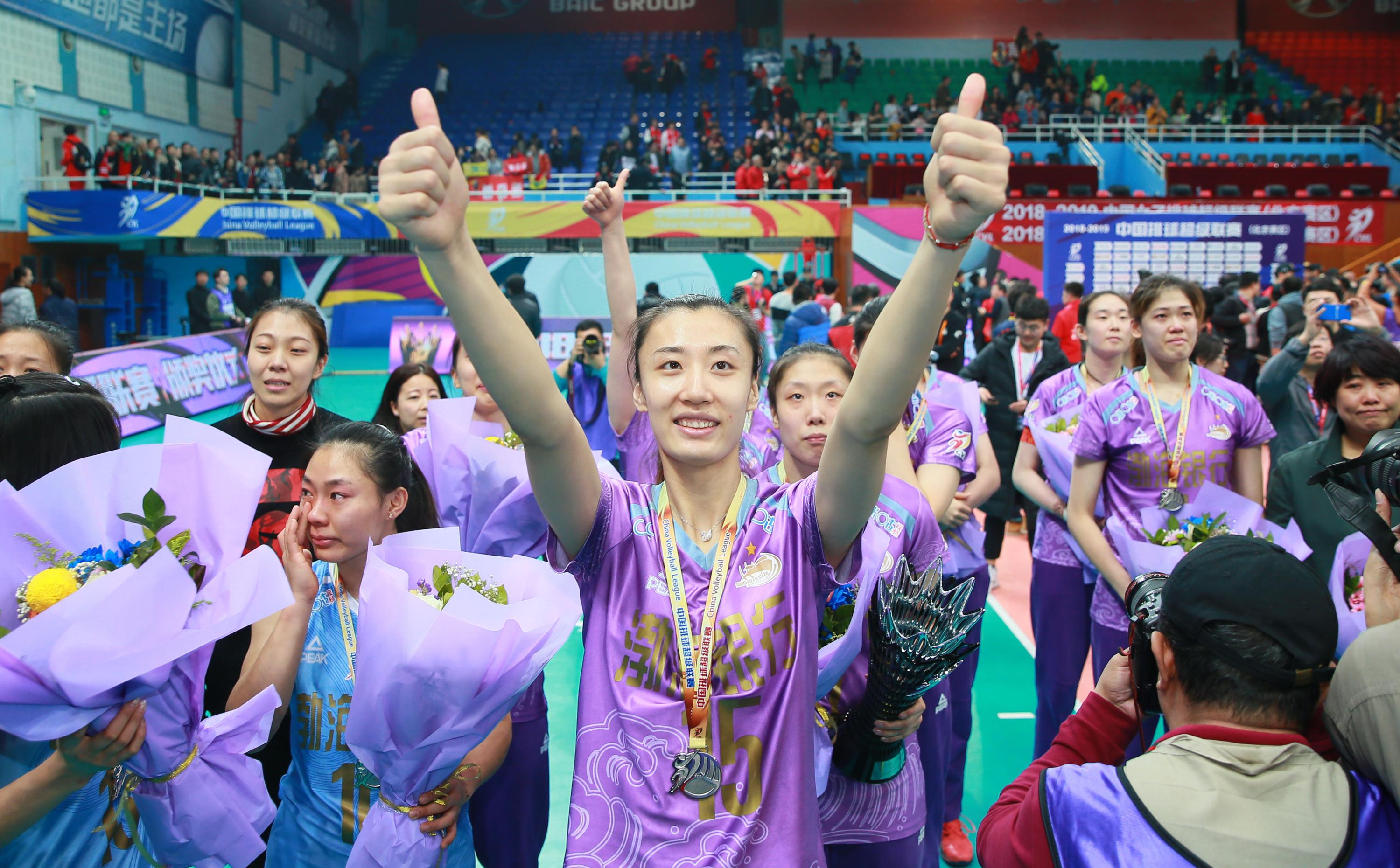 天津女排有憾无悔王者归来终可期