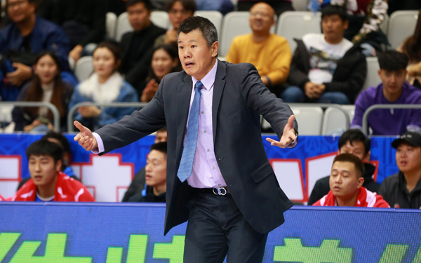 第二节比赛,孟子凯三分命中,罗宾逊上篮命中,福特森篮下得分,史仪