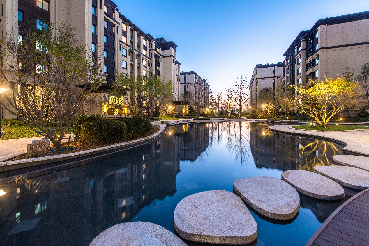 龙湖紫宸津南顶壕实力派现房超乎生活想象