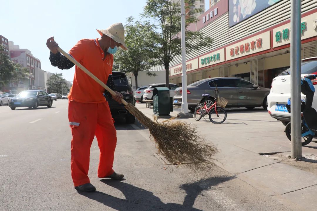 辛庄镇:"暑"你最美——高温下的劳动者