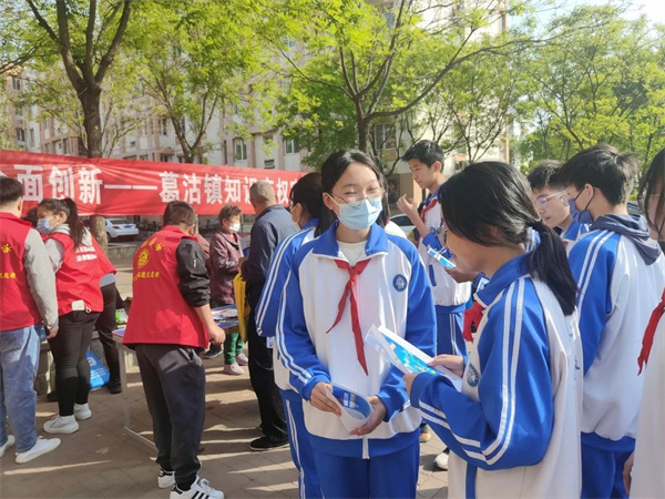 加强知识产权法治保障有力支持全面创新葛沽镇开展知识产权宣传周版权