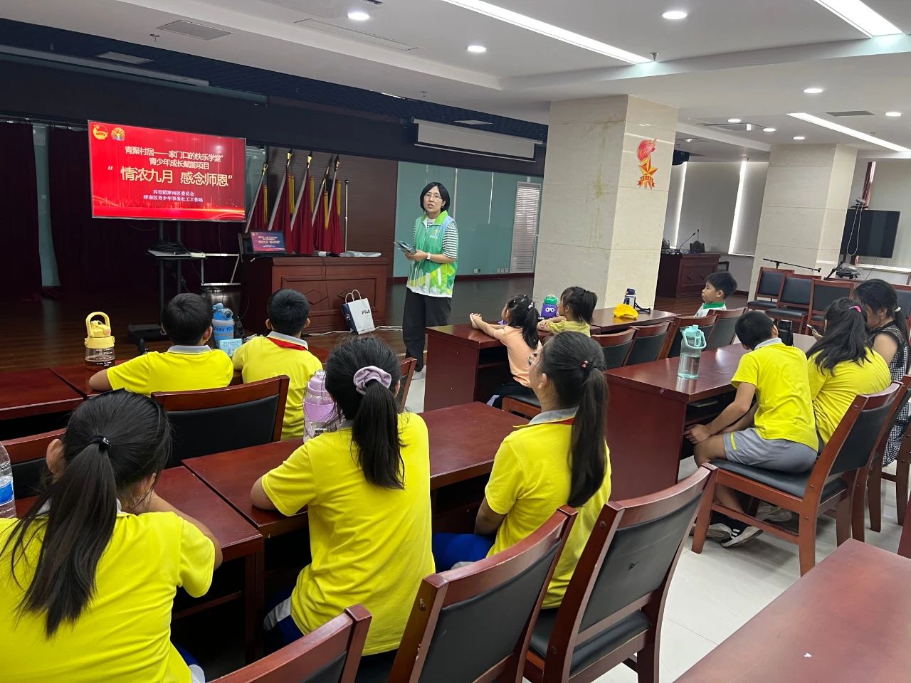 咸水沽镇各社区开展精彩纷呈的教师节活动