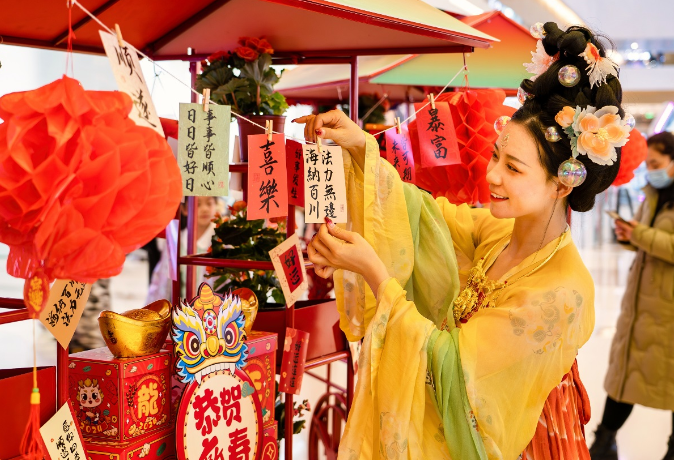 国潮市集非遗艺术季天津商业体里的年味大pk