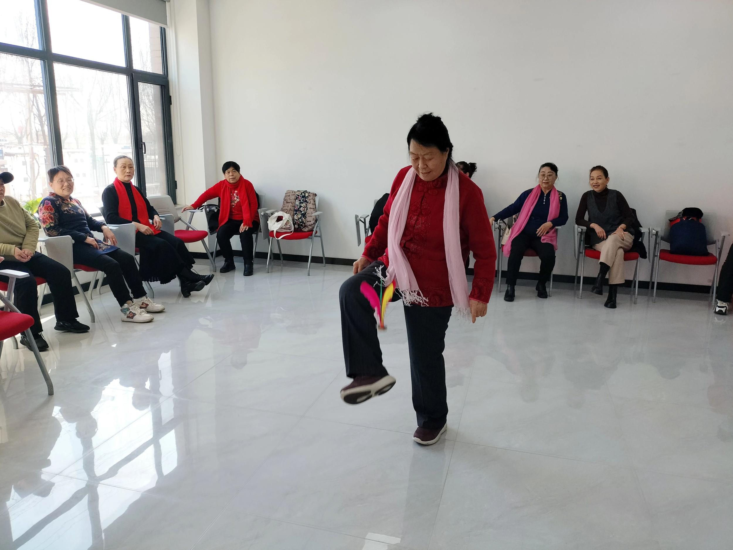 健身大拜年双新街欣盛家园社区开展悦动双新多彩生活健身活动