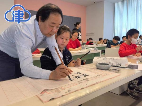 美术体验美术精品课堂上新天津美术馆以美培根用美铸魂