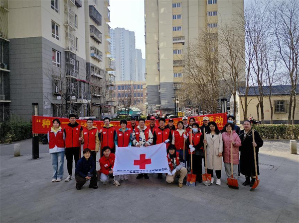 卫津荣耀河东区东惠家园团队组织开展植树节主题志愿服务活动