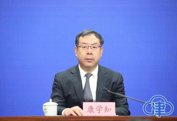 静海区商务局局长康学知表示,静海区商务局将按照"市场为主,政府引导"