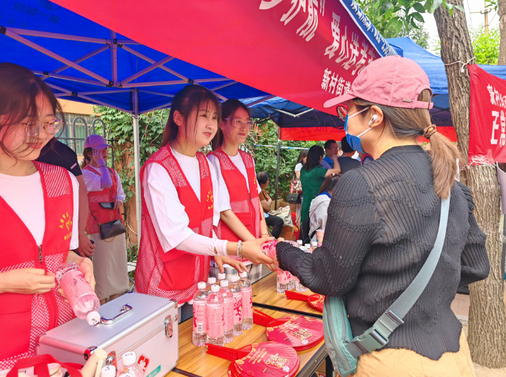 天津:志愿服务护航高考