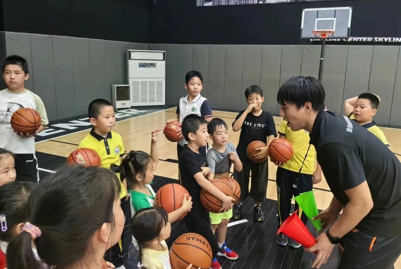 带技能篮球（带技能的篮球游戏） 带技能篮球（带技能的篮球游戏）《有技能的篮球游戏》 篮球资讯